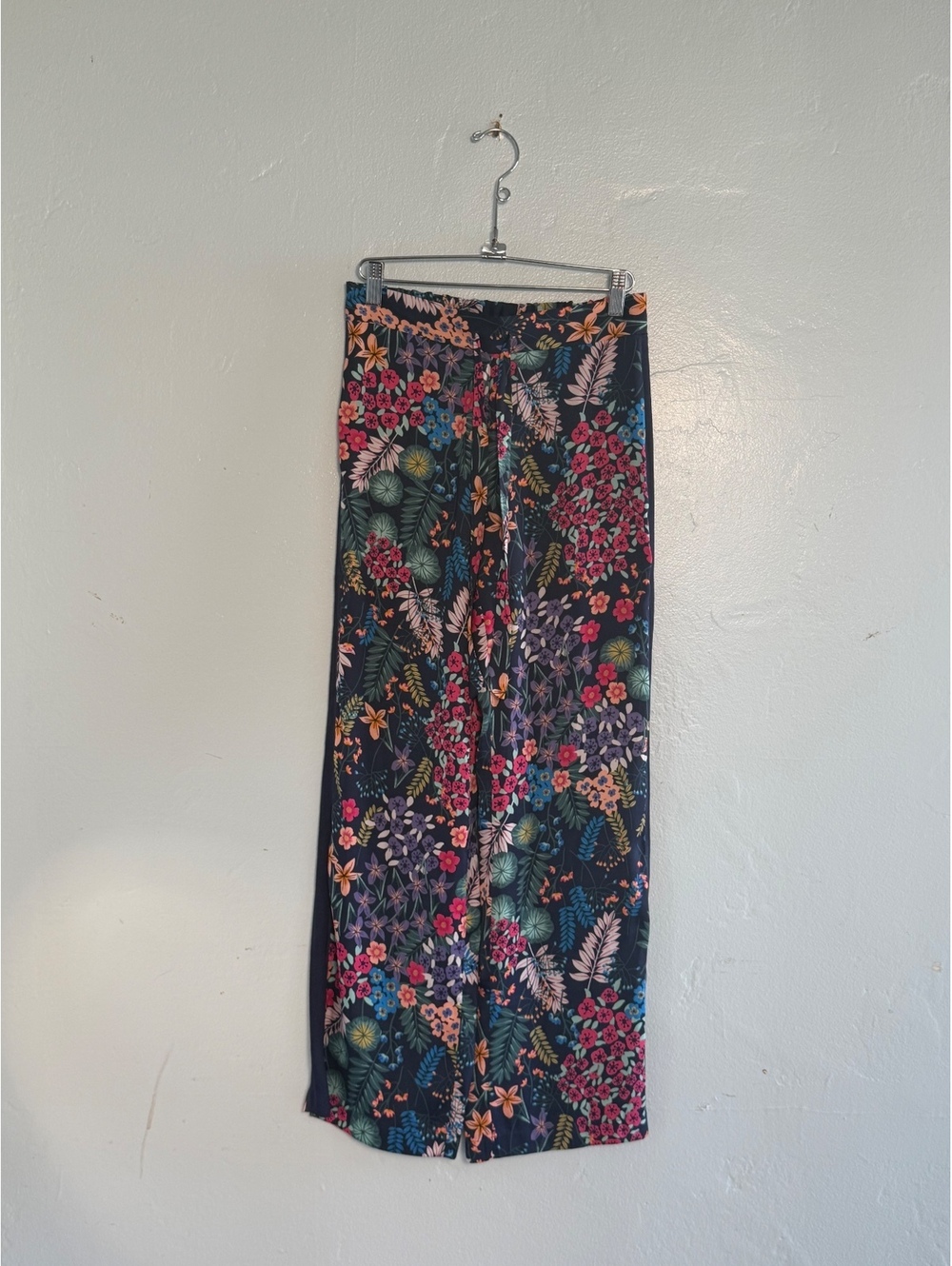 Josie Natori Wide Leg Floral Print Pants with Side Panel